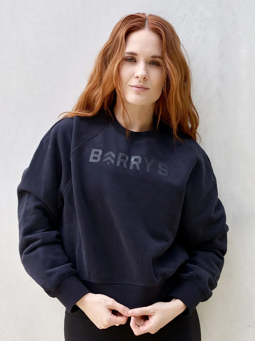 BARRY'S BLACK CROP PULLOVER