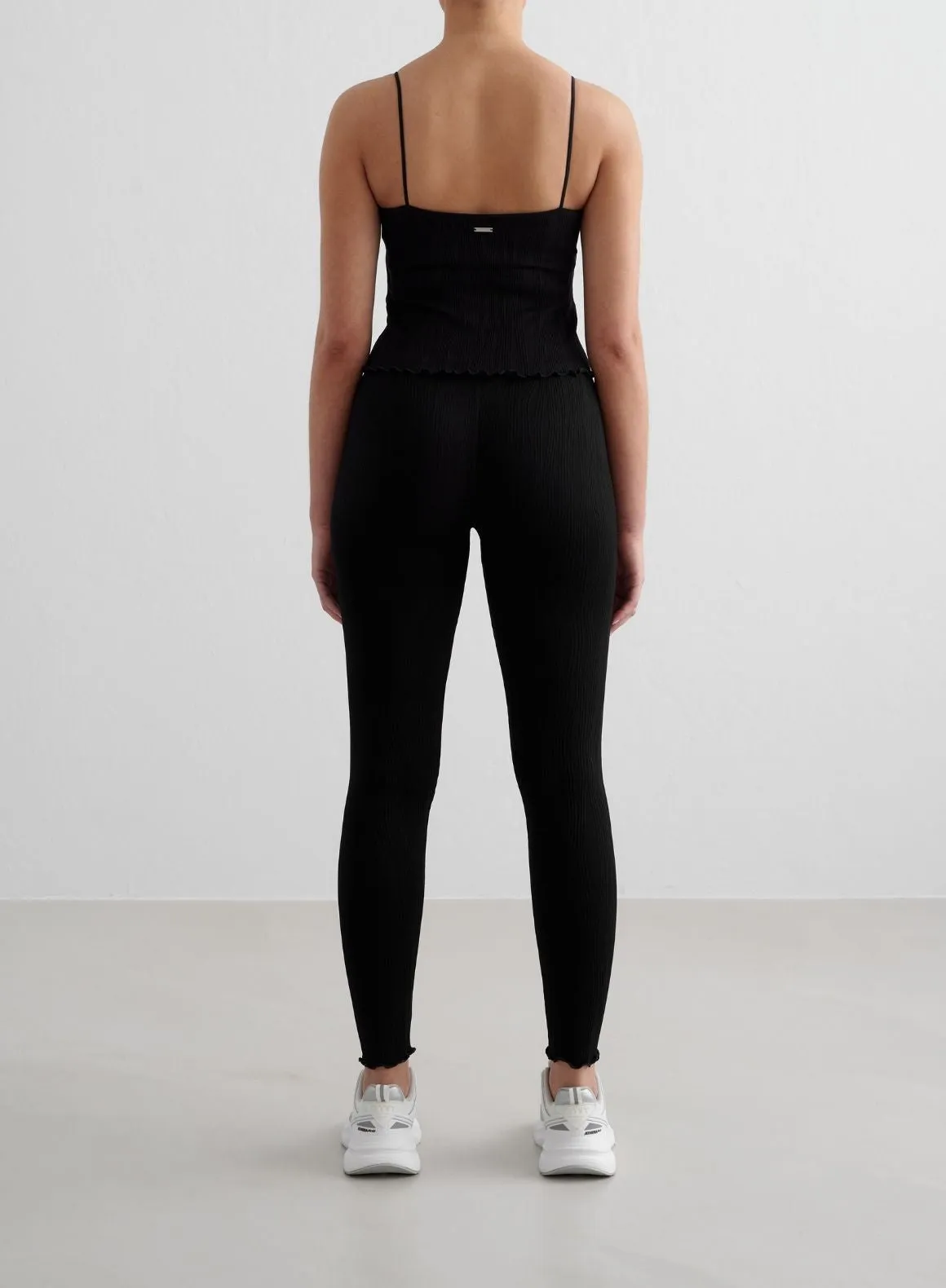 Black Tulip Singlet