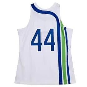 Men's Atlanta Hawks Pete Maravich Mitchell & Ness White 1971-72 Hardwood Classics Swingman Jersey