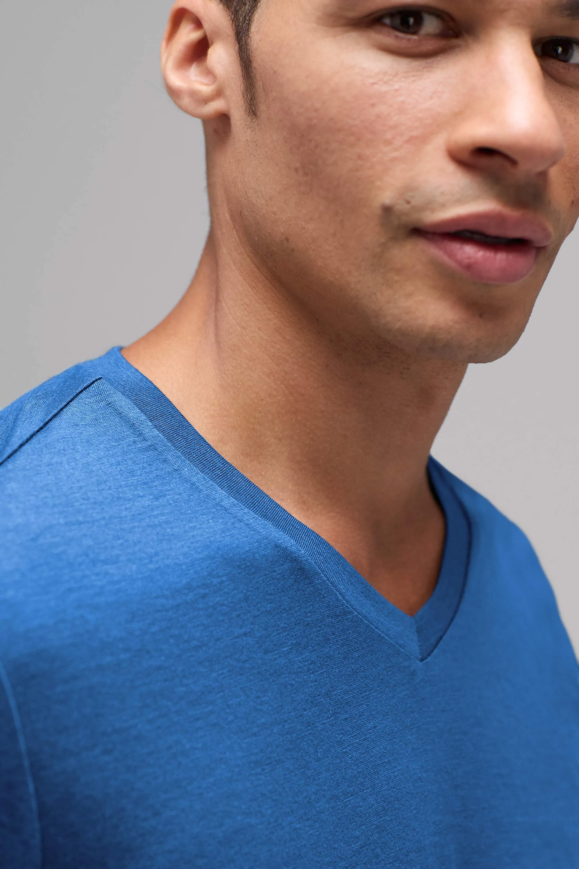 Men's Merino V-Neck T-Shirt