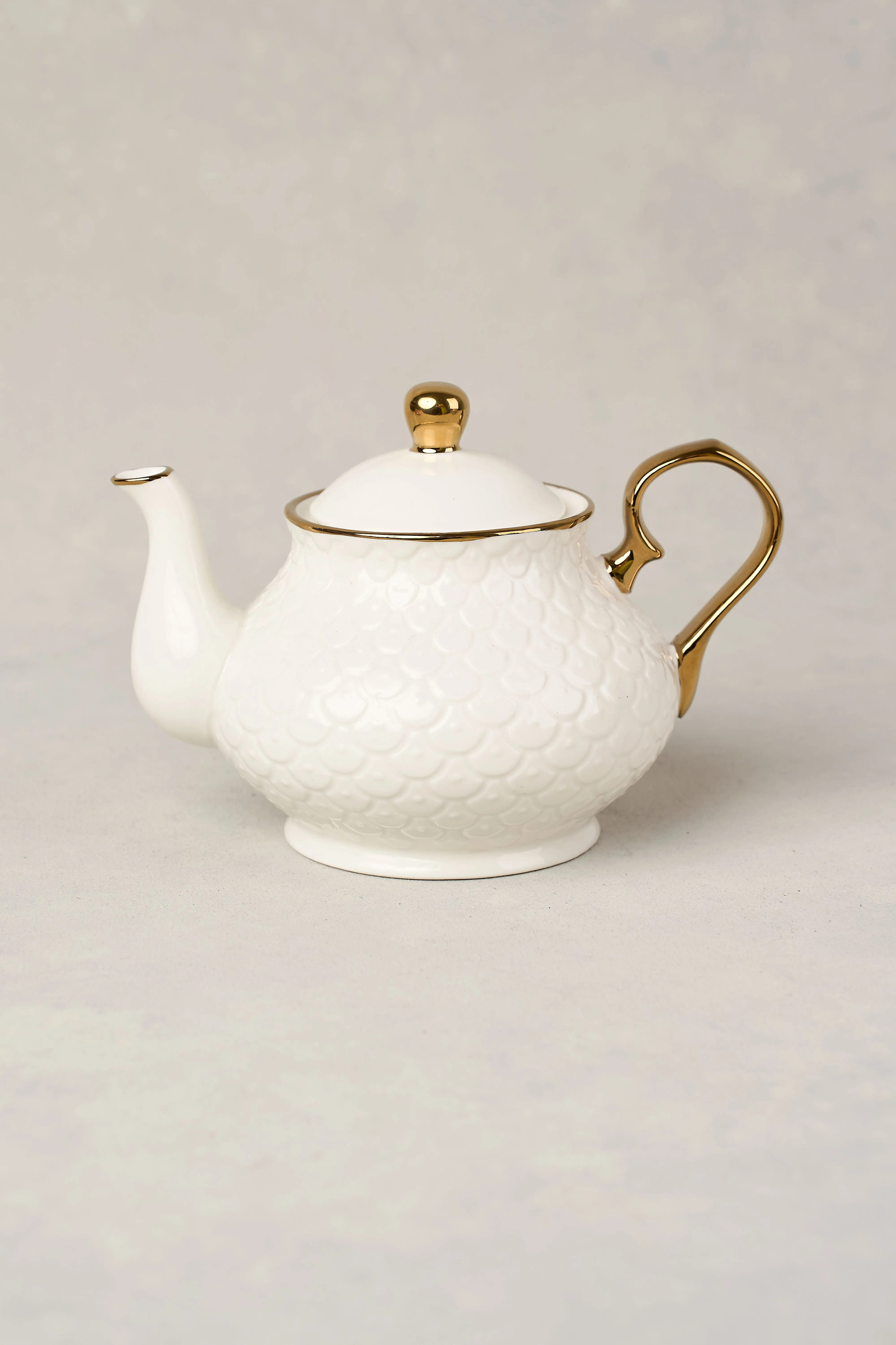 Ripple White Teapot