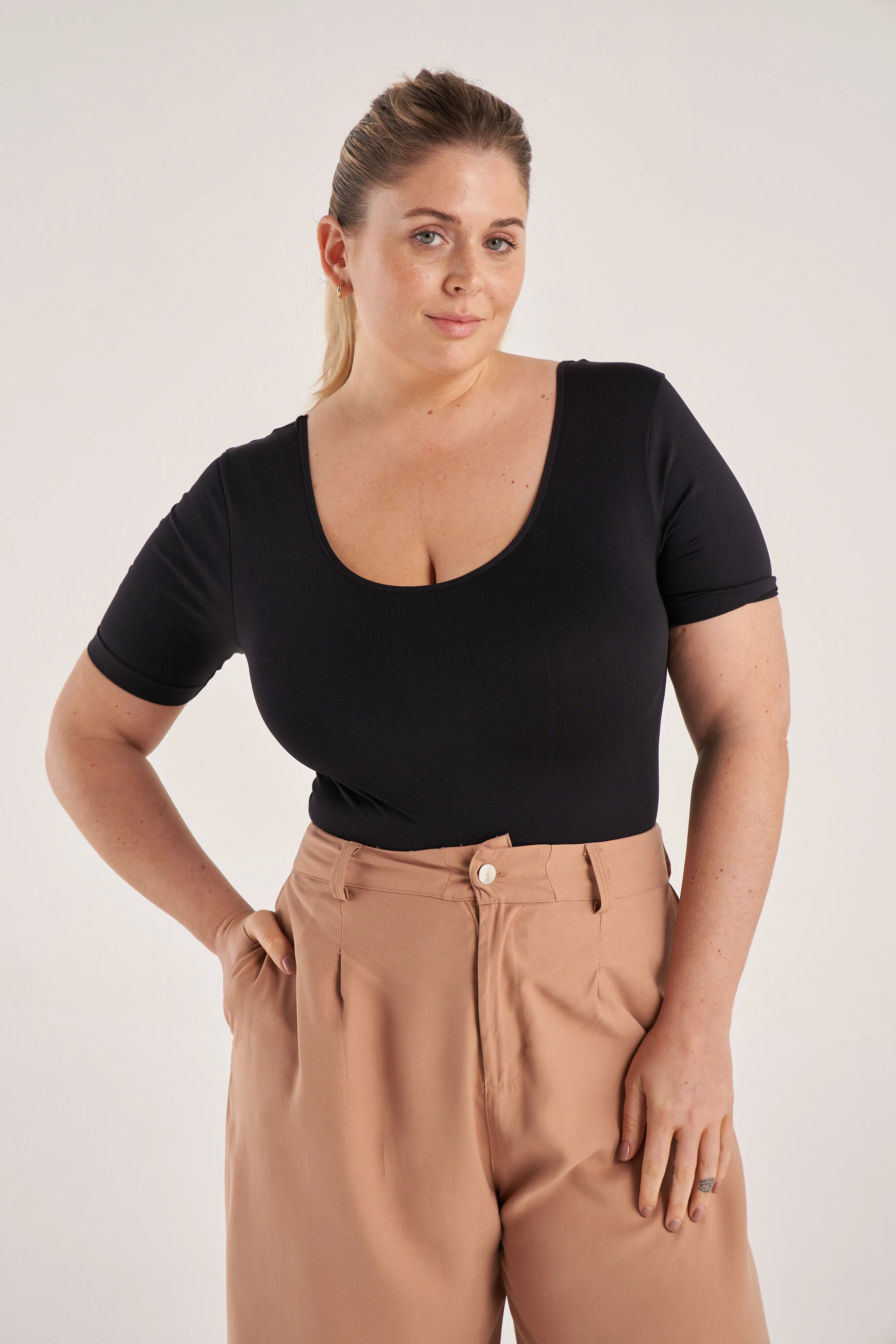 Shapermint Essentials All Day Every Day Short Sleeve Shaping T-Shirt