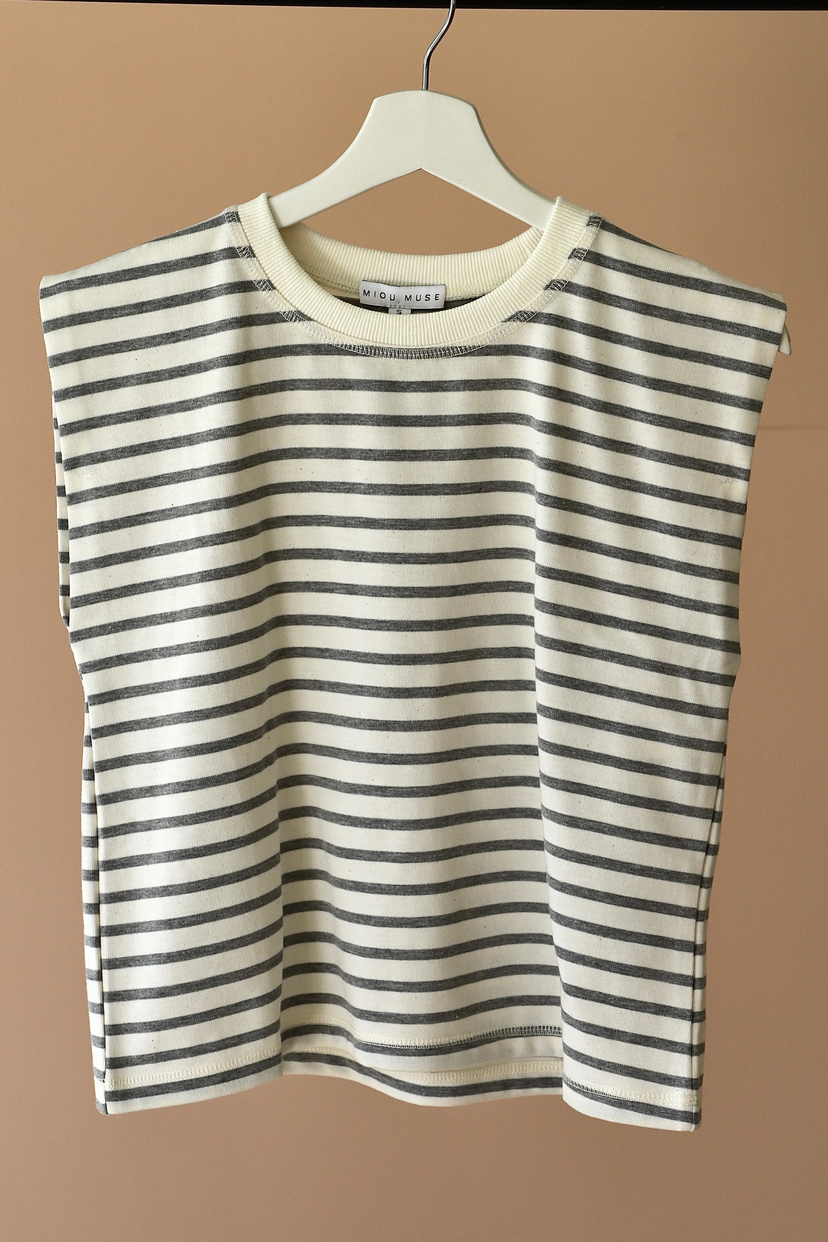 STRIPED SLEEVELESS TOP