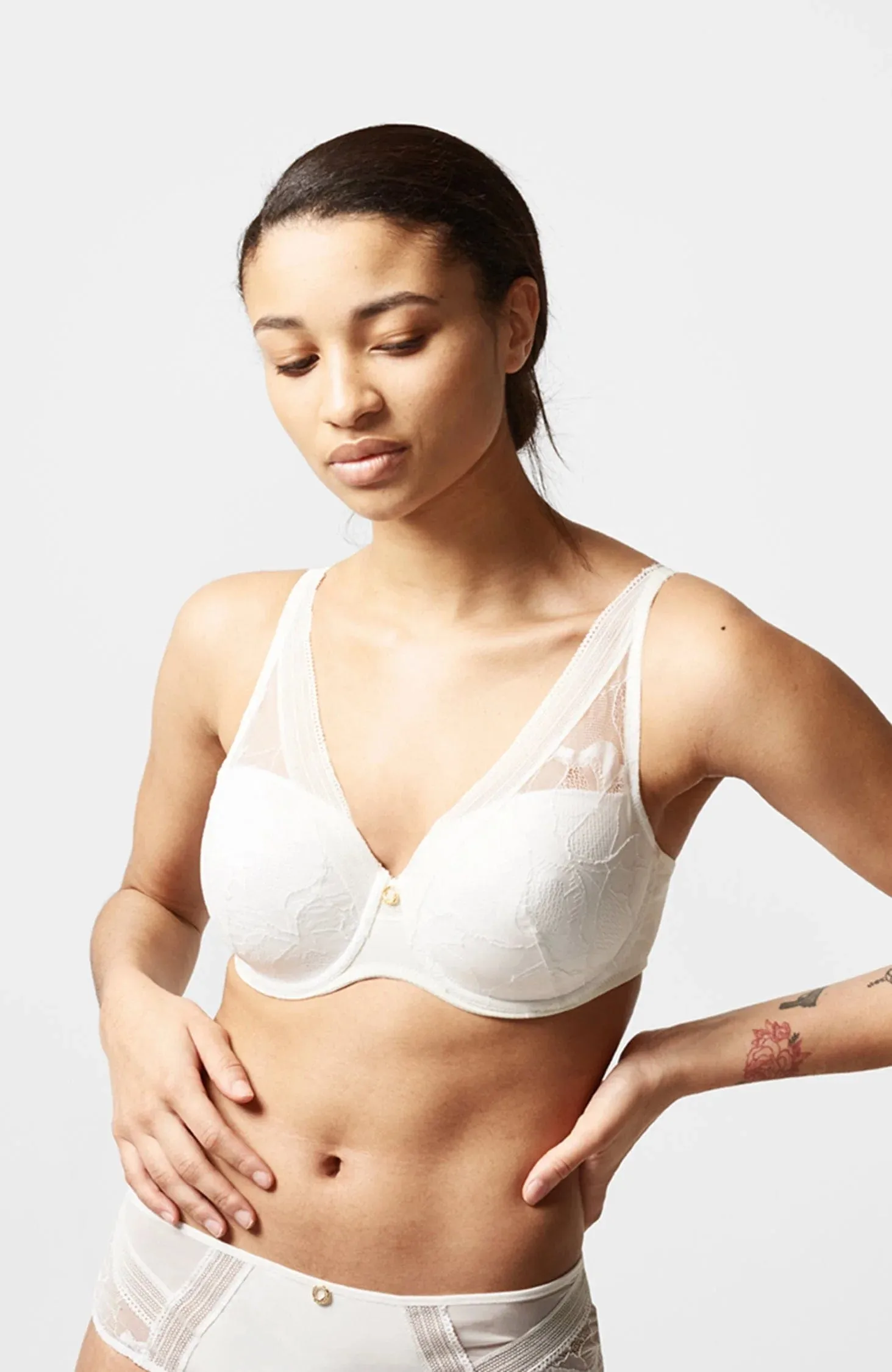 True Lace Plunge Spacer Bra