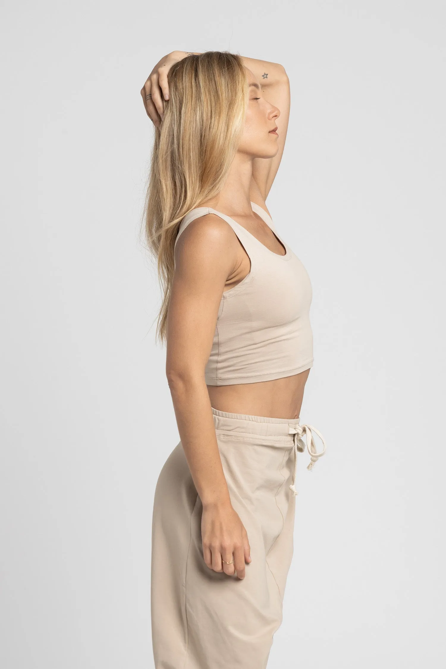 V Back Cropped Tank Top